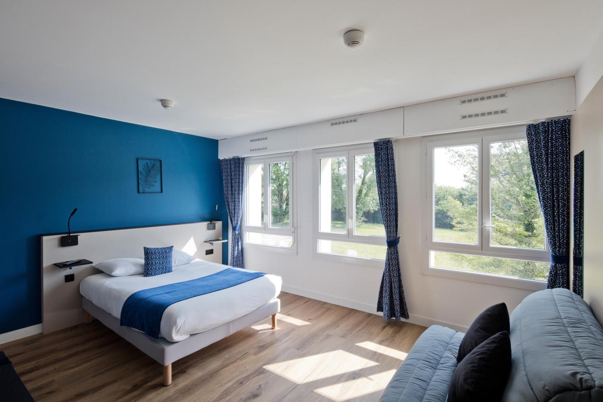 Hotel Le Riccoty Blyes Buitenkant foto