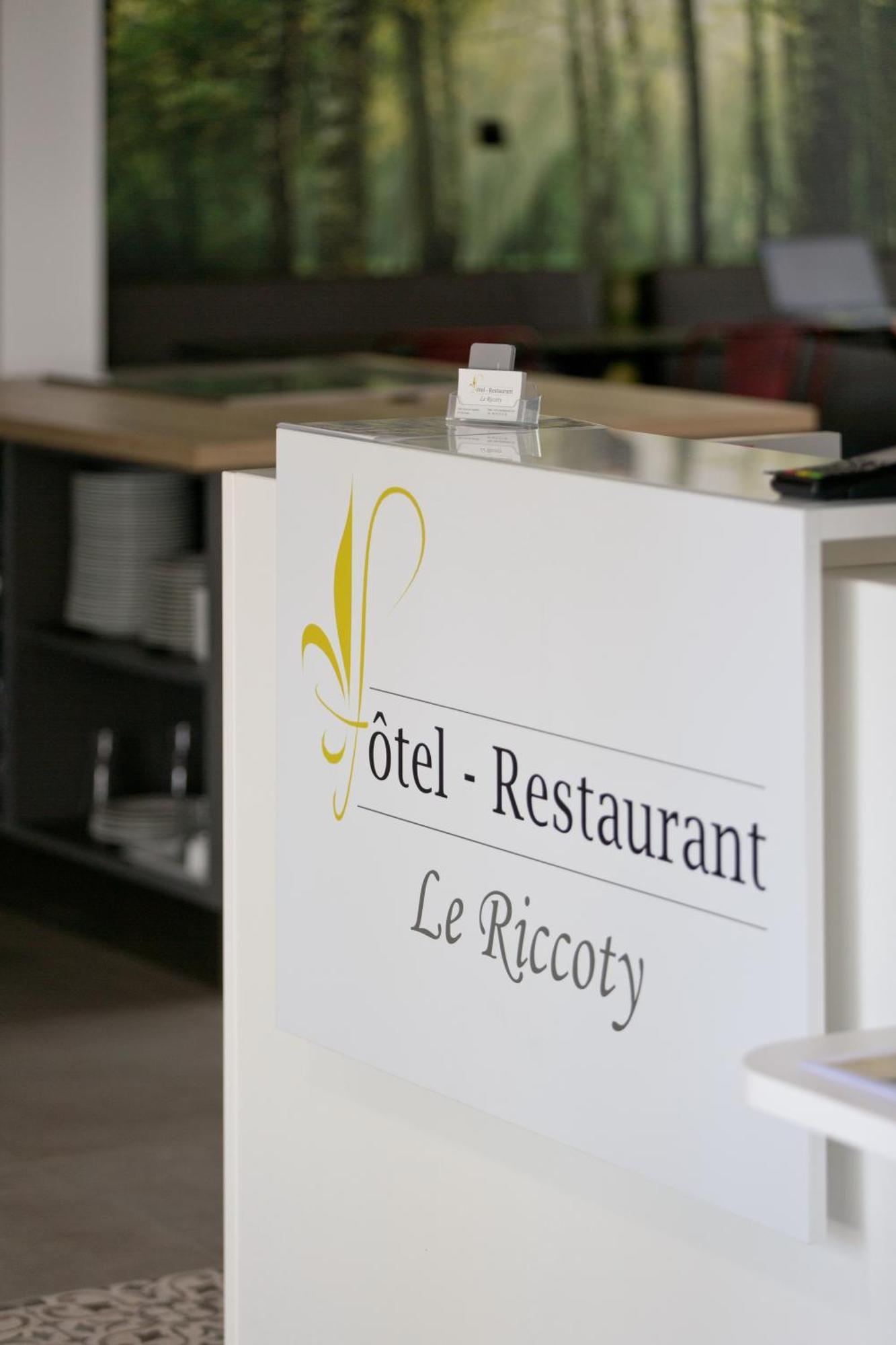 Hotel Le Riccoty Blyes Buitenkant foto