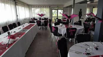 Hotel Le Riccoty Blyes Buitenkant foto